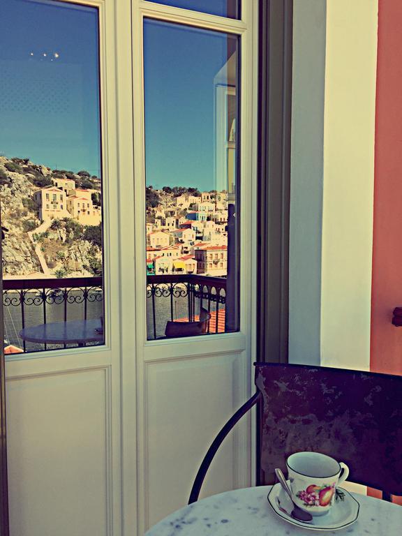 Aparthotel Thea Symi Zimmer foto